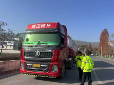 成县:加大货运车辆超限超载违法整治力度